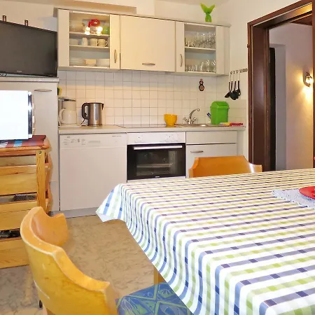 Haus Gluck 495w *